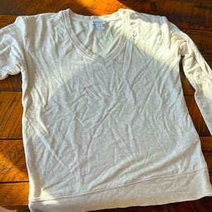Women’s Size Small Athleta super soft light weight sweater in Oatmeal/light gray